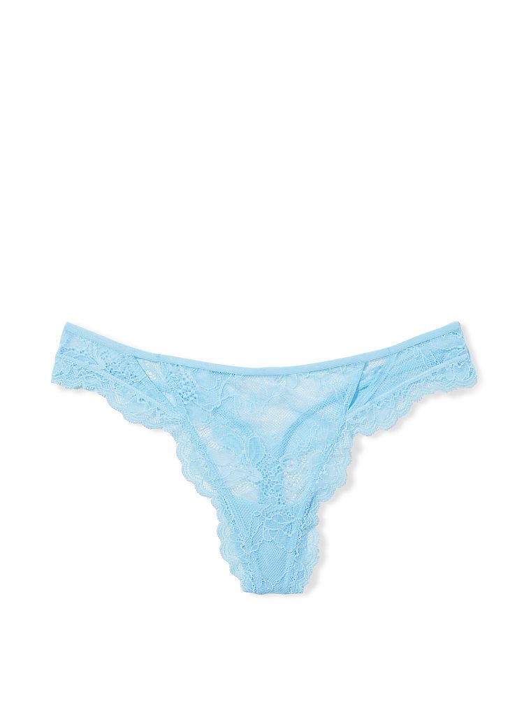 String En Dentelle Avec Découpes, Description, large