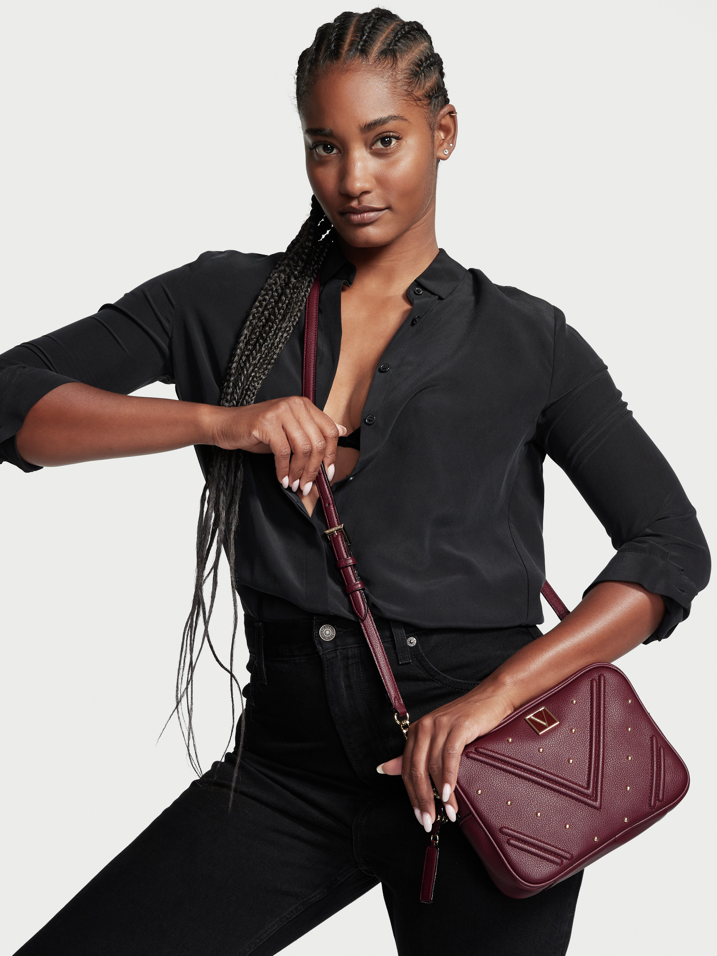 Louis Vuitton tease sa nouvelle collection d'accessoires en cuir