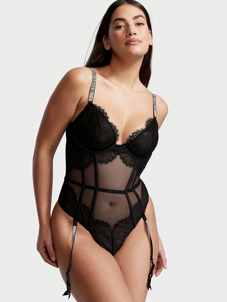 Body Corbeille Avec Bretelles Brillantes Et Porte-jarretelles, Description, large