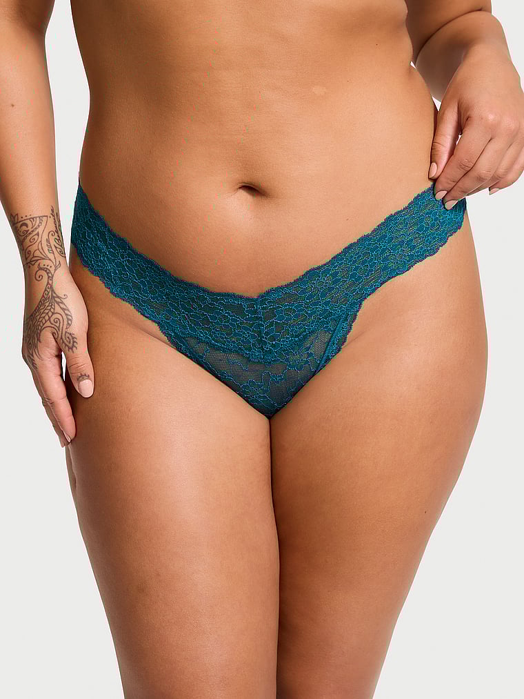 String En Dentelle, Dark And Stormy, large